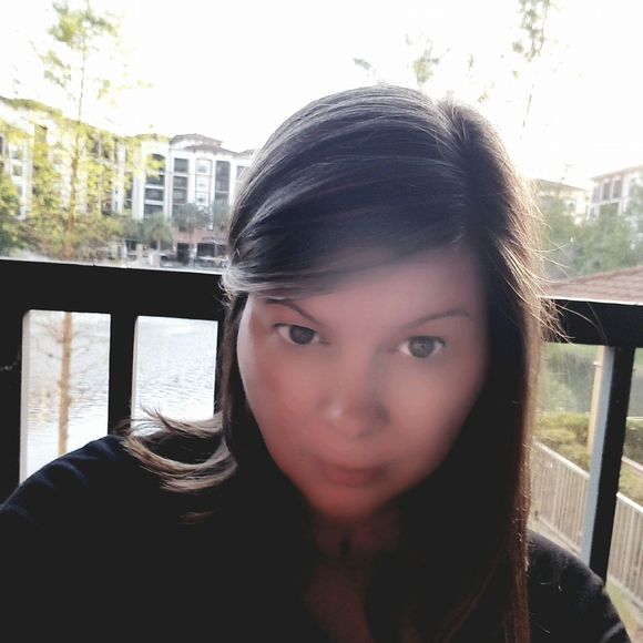 Meet your Posher, Vikki - Picture 1 of 1